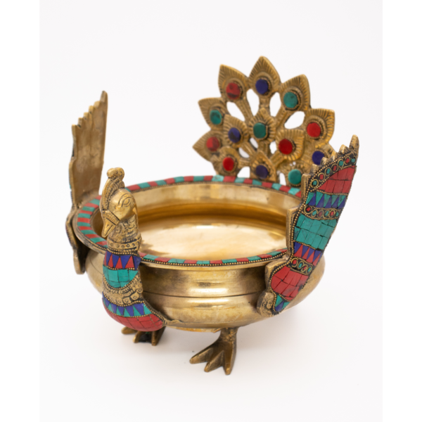 Tigela Decorativa com Pavão em Bronze Índia com Pedras Coloridas Urli  24 cm - Imagem 4