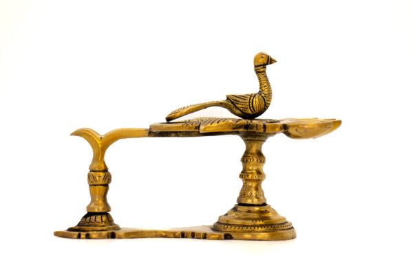 Lâmpada Diya em Bronze Índia com Pavão 20 cm - Imagem 4