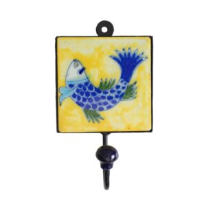 Gancho com Peixe Amarelo e Azul 17 cm